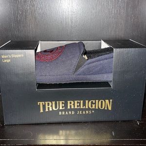 True Religion Men’s Large Slippers